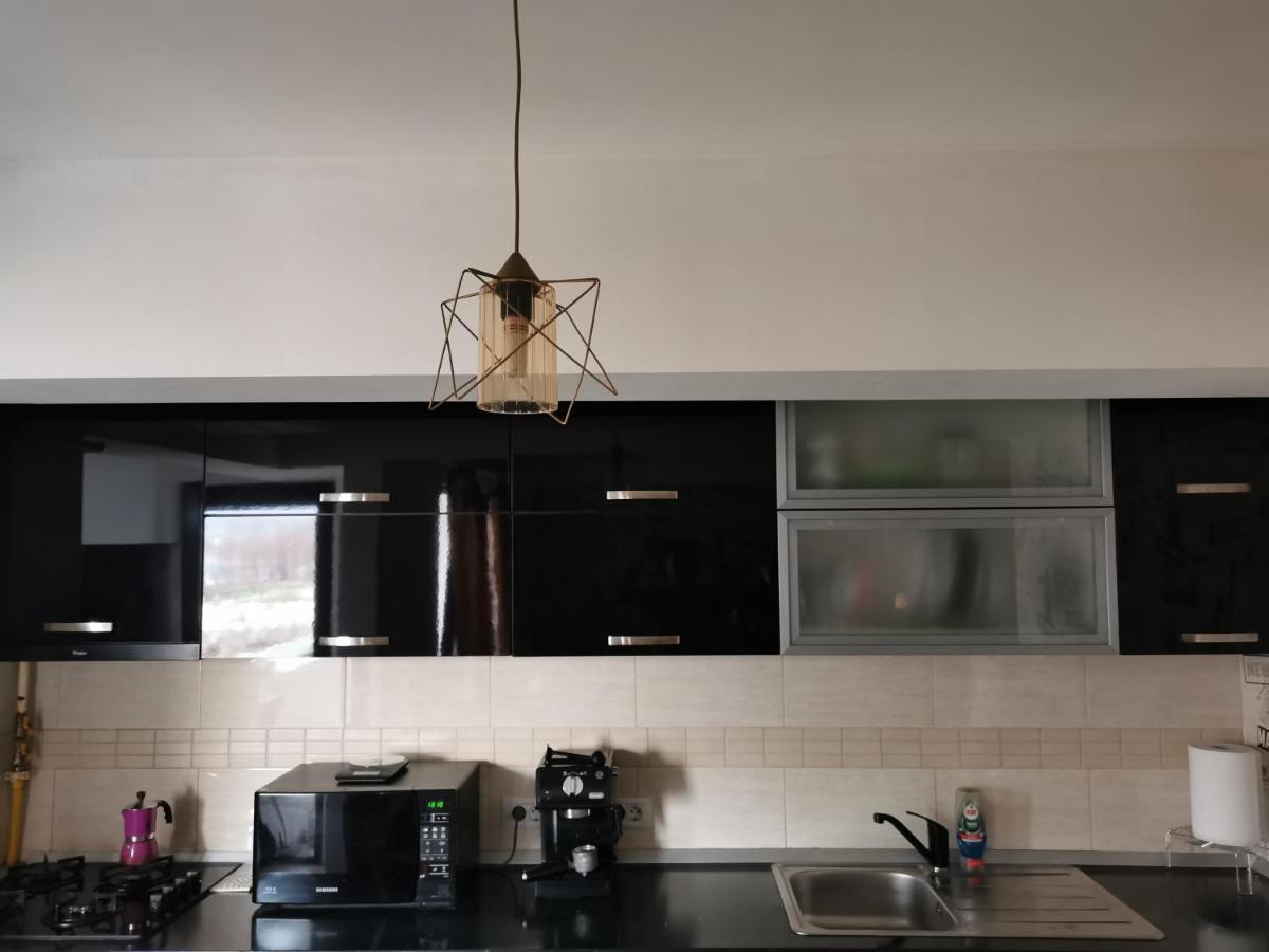 Apartament 3 Camere Ramnicu Valcea Exterior photo